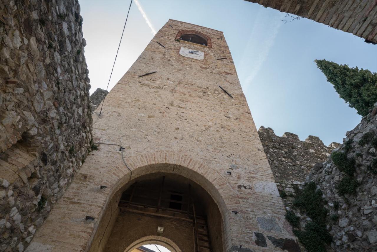 Gardappartamenti Castle Bell Moniga del Garda Экстерьер фото